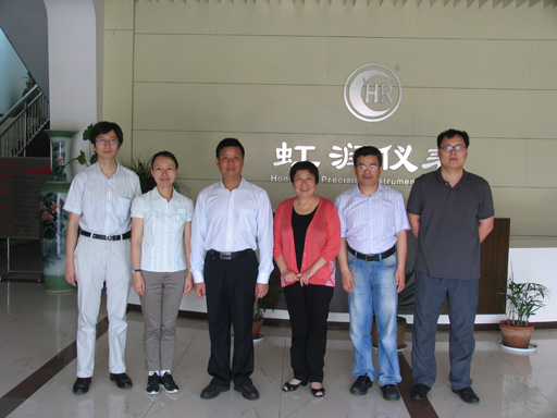 上海理工大學(xué)領(lǐng)導(dǎo)、教授一行考察虹潤公司